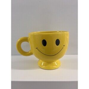 Smiley Mug Teleflora Yellow 20oz Oversized Coffee Cup Happy Face Smiling Emoji